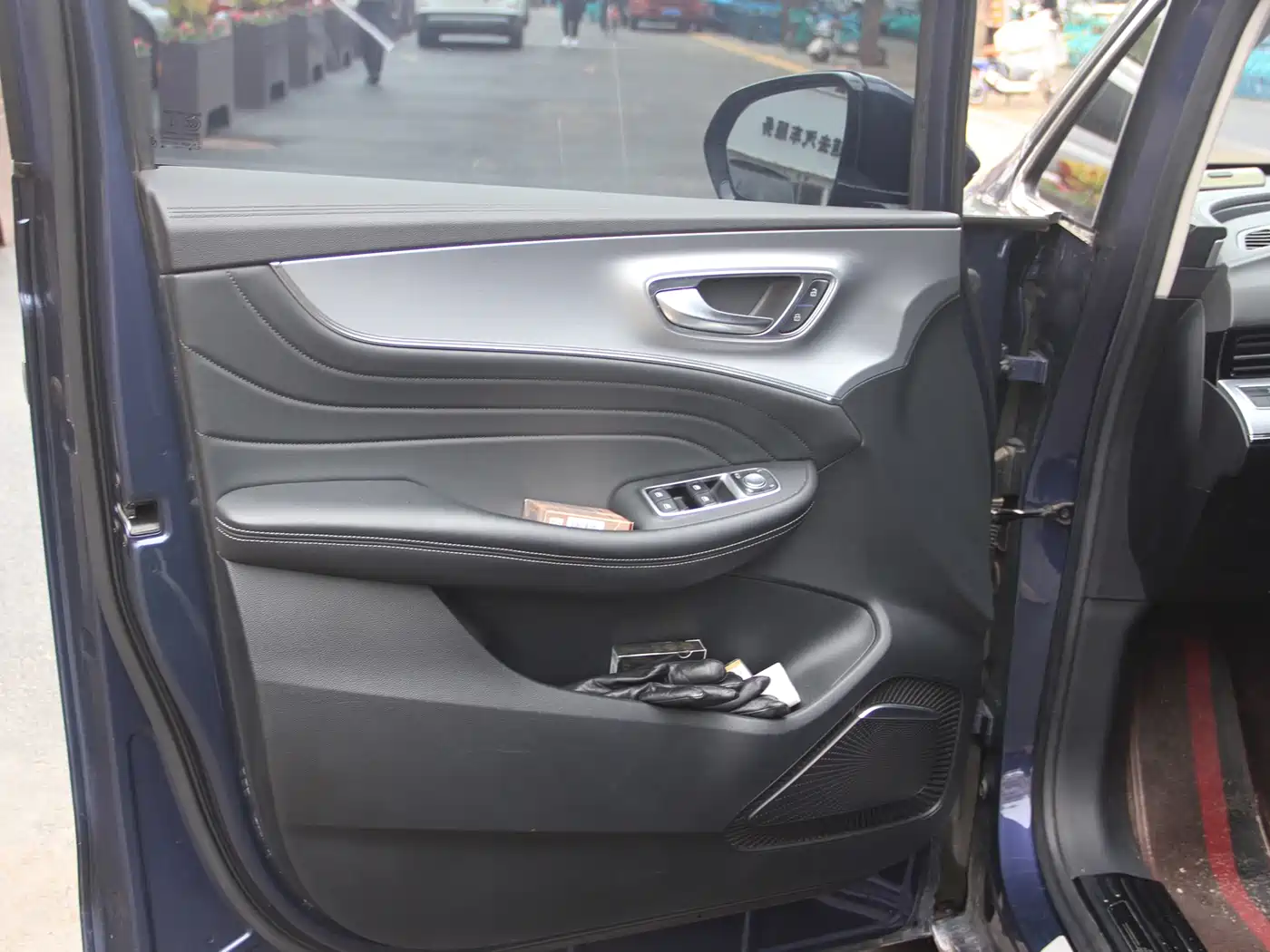 Roewe iMAX8 2022 400TGI Flagship фото 10