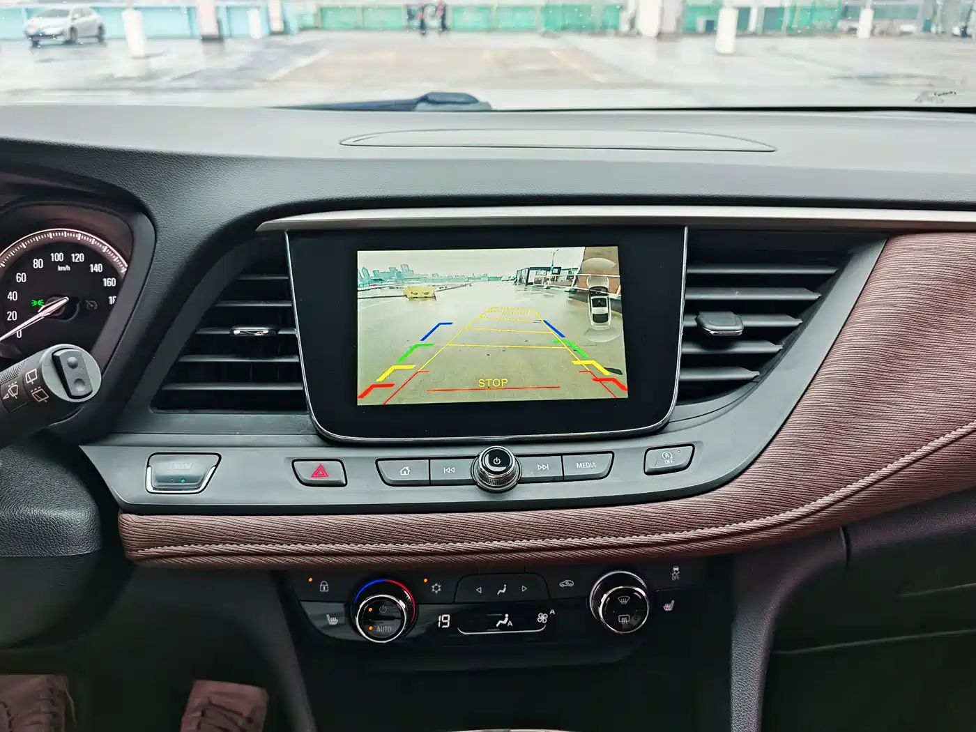 Buick GL6 2018 18T 6-Seater Luxury фото 17