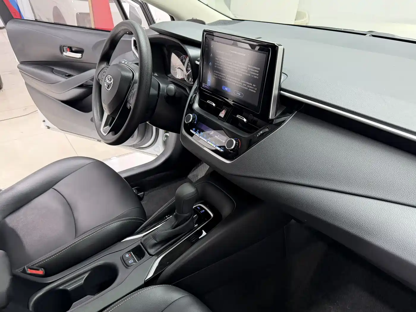 Toyota Corolla 2021 TNGA 1.5L CVT Elite Edition фото 19