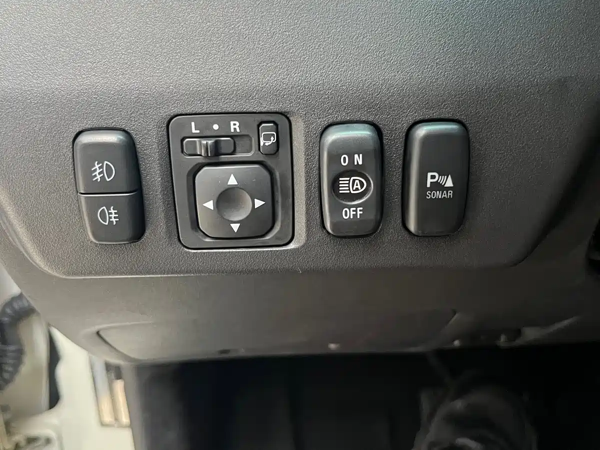 Mitsubishi Pajero (Import) 2019 3.0L Auto Standard Version фото 18