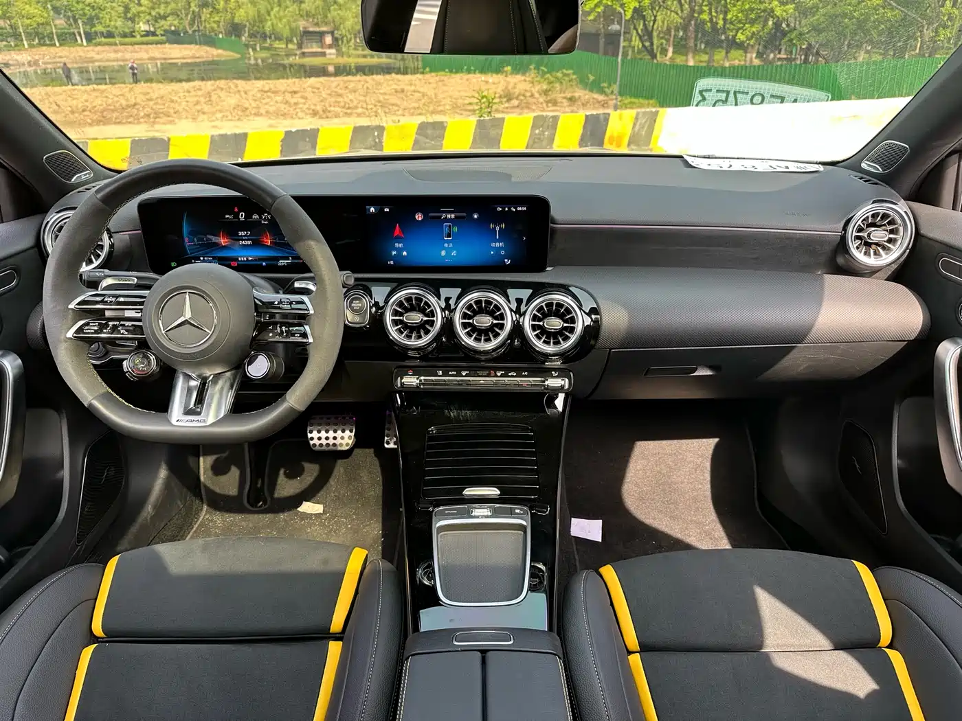 Mercedes-Benz A-Class AMG (Import) 2024 AMG A 45 S 4MATIC+ фото 15