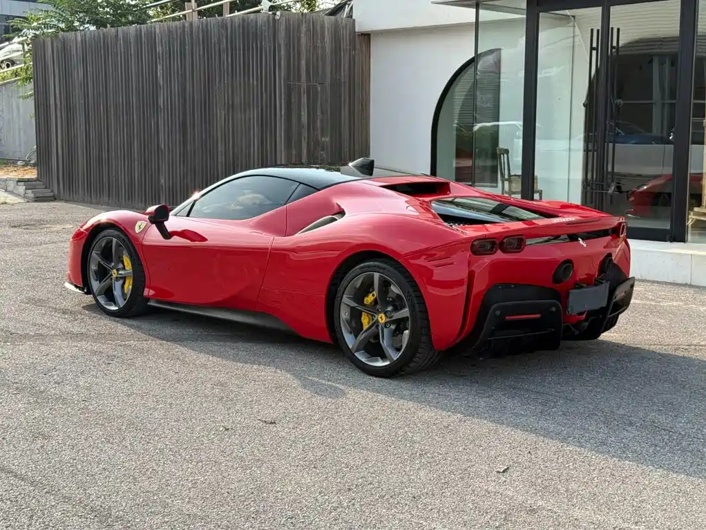 Ferrari SF90 2024 2020 3.9T V8 Stradale
