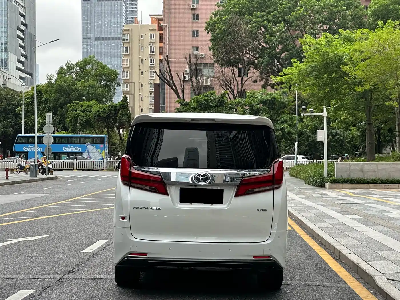 Toyota Alphard 2018 Facelift 3.5L Premium Edition фото 15