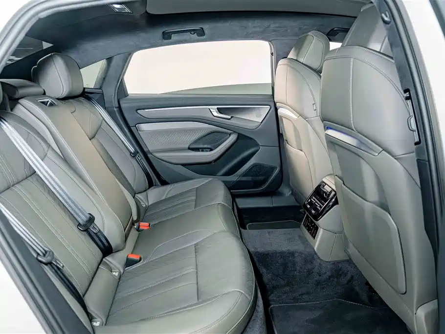 Audi A6L 2026 2026 Model 2.0T High Power Sport Edition