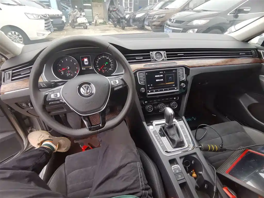 Volkswagen Magotan 2017 330TSI DSG Premium фото 6