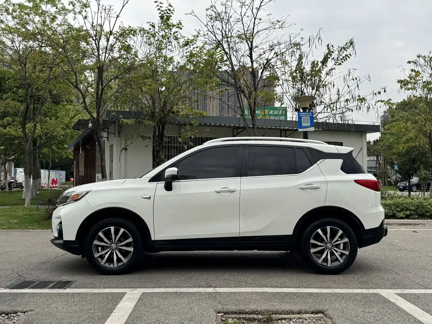 GAC Trumpchi Trumpchi GS3 2019 235T Automatic Elite Edition фото 22