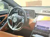 Photo 5 - Mercedes-Benz S-Class