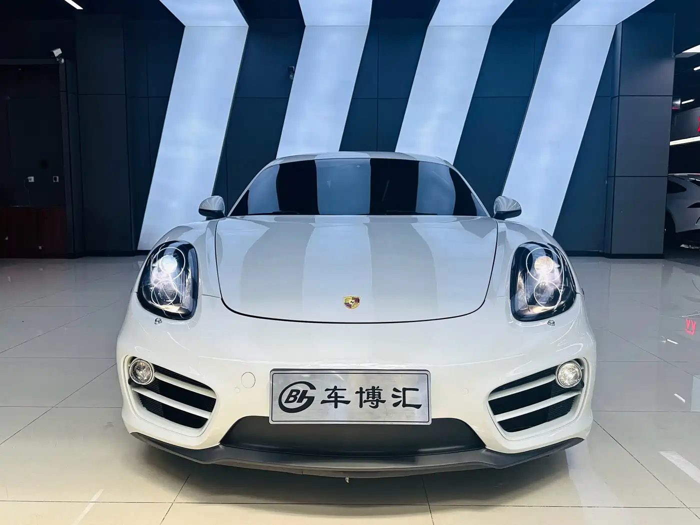 2017 Porsche Cayman
