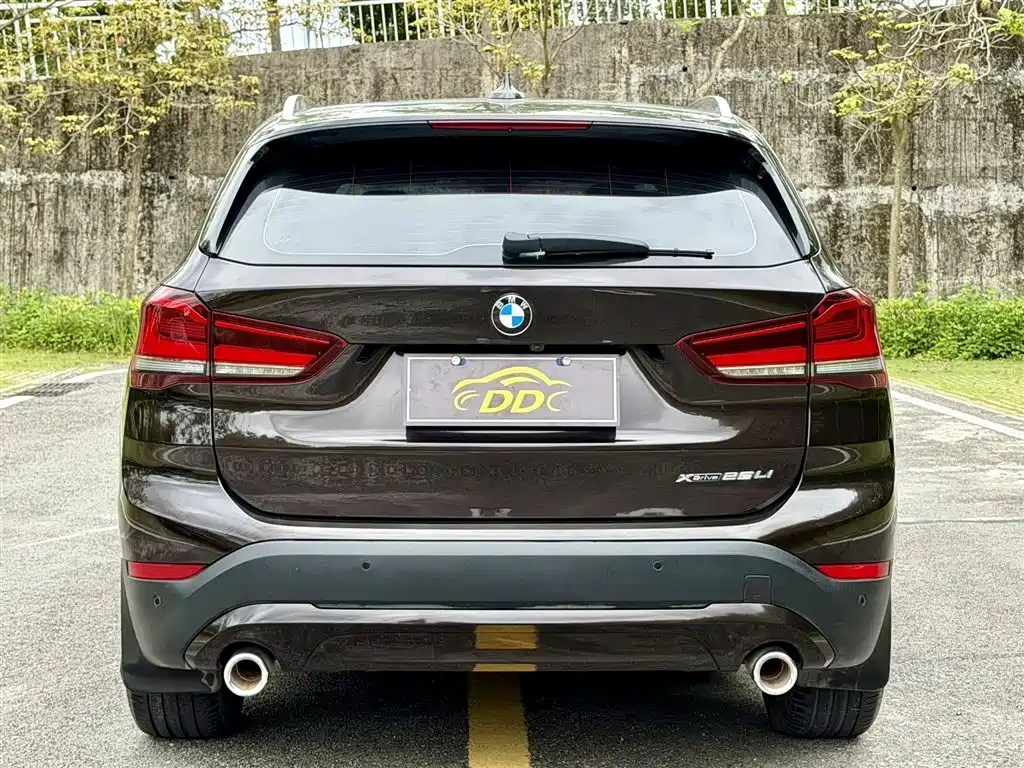 BMW X1 2020 sDrive20Li Fashion Model фото 8