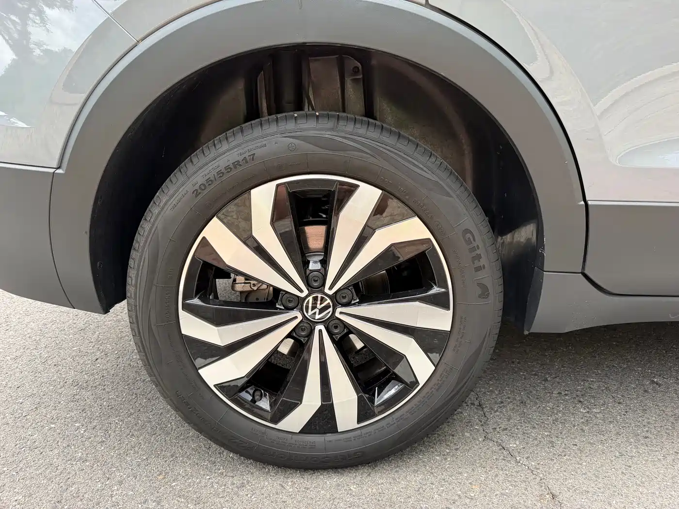 VOLKSWAGEN TUYUE