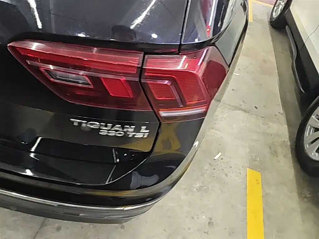 Volkswagen Tiguan L 2019 330TSI Auto 2WD Panorama Comfort Edition China V фото 8
