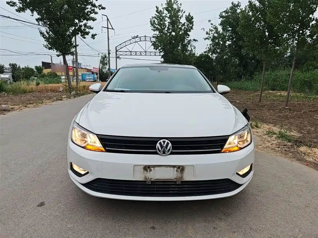Volkswagen Lamando 2018 230TSI DSG Trend Edition фото 3