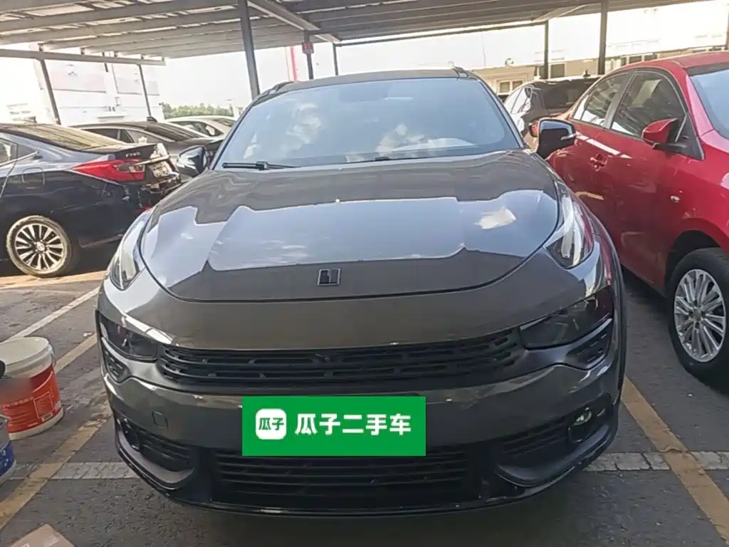 2021 Lynk & Co 02