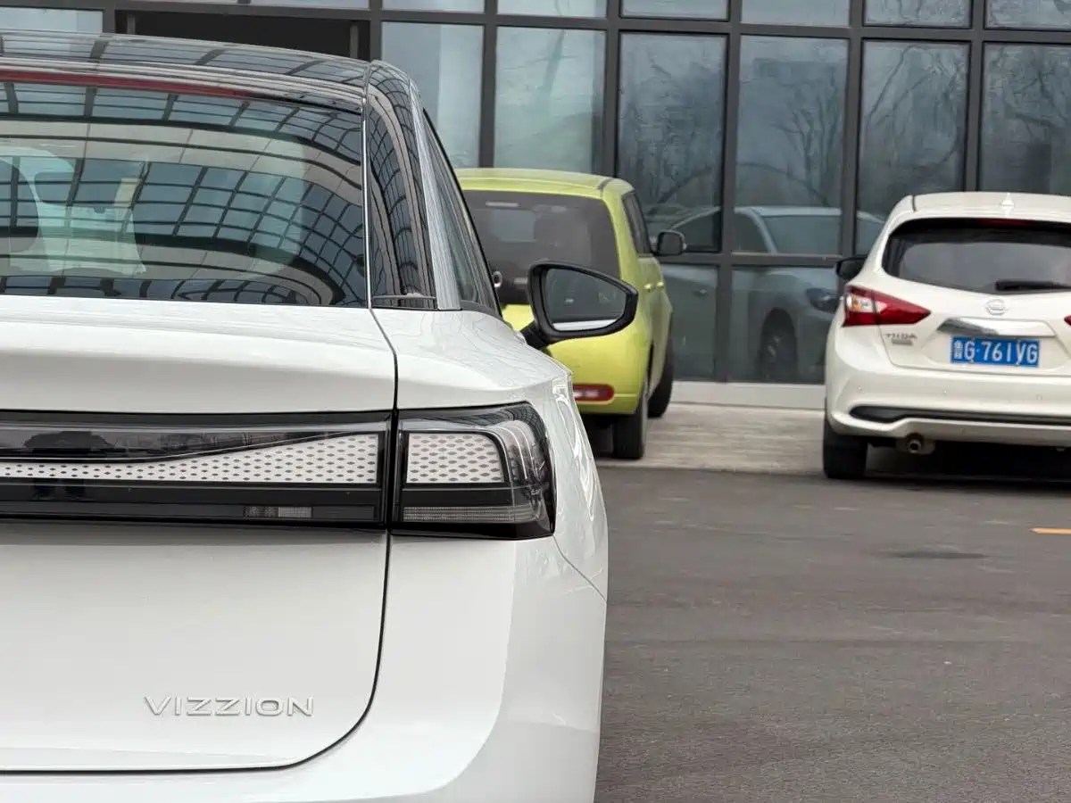 VOLKSWAGEN ID.7 VIZZION