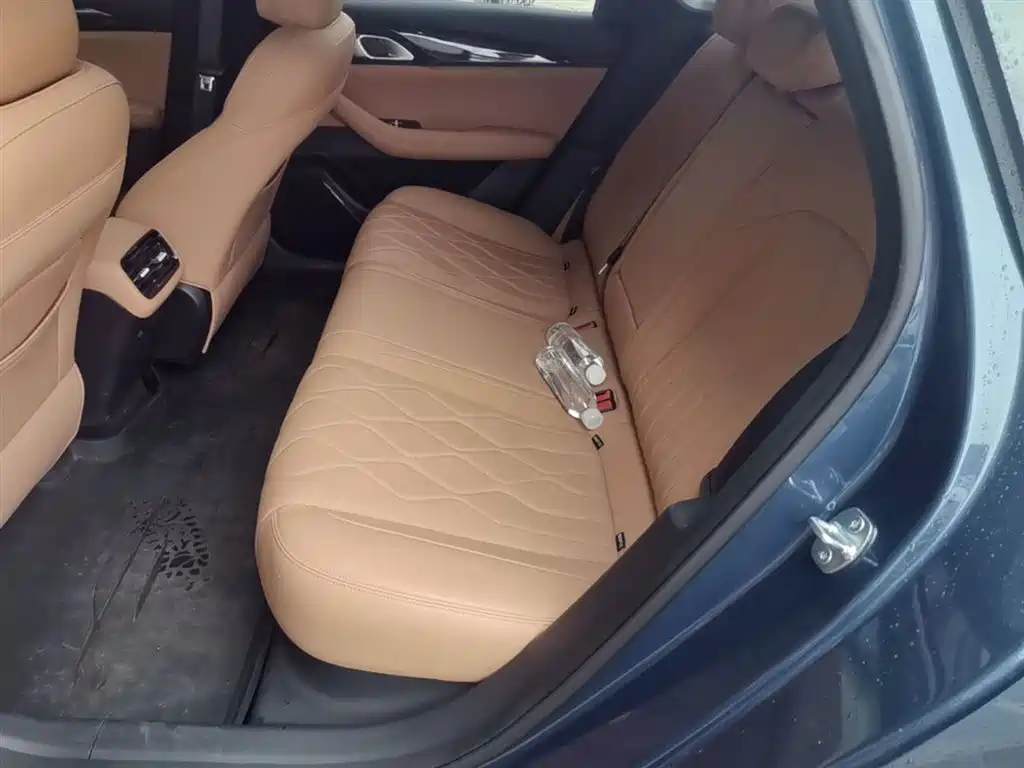 Geely Galaxy Galaxy A7 2025 EM-i фото 17