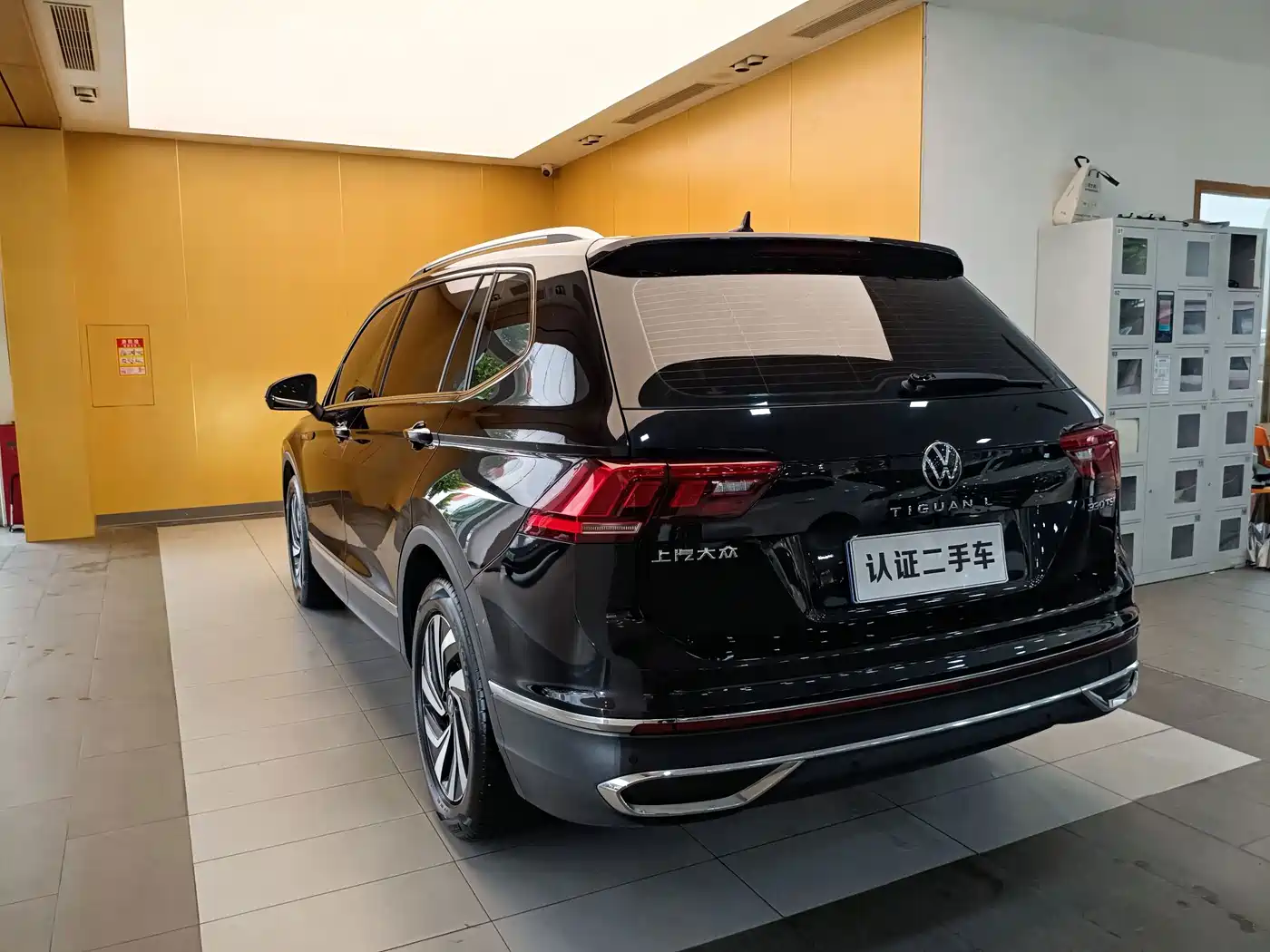 Фото 25 - Volkswagen Tiguan L