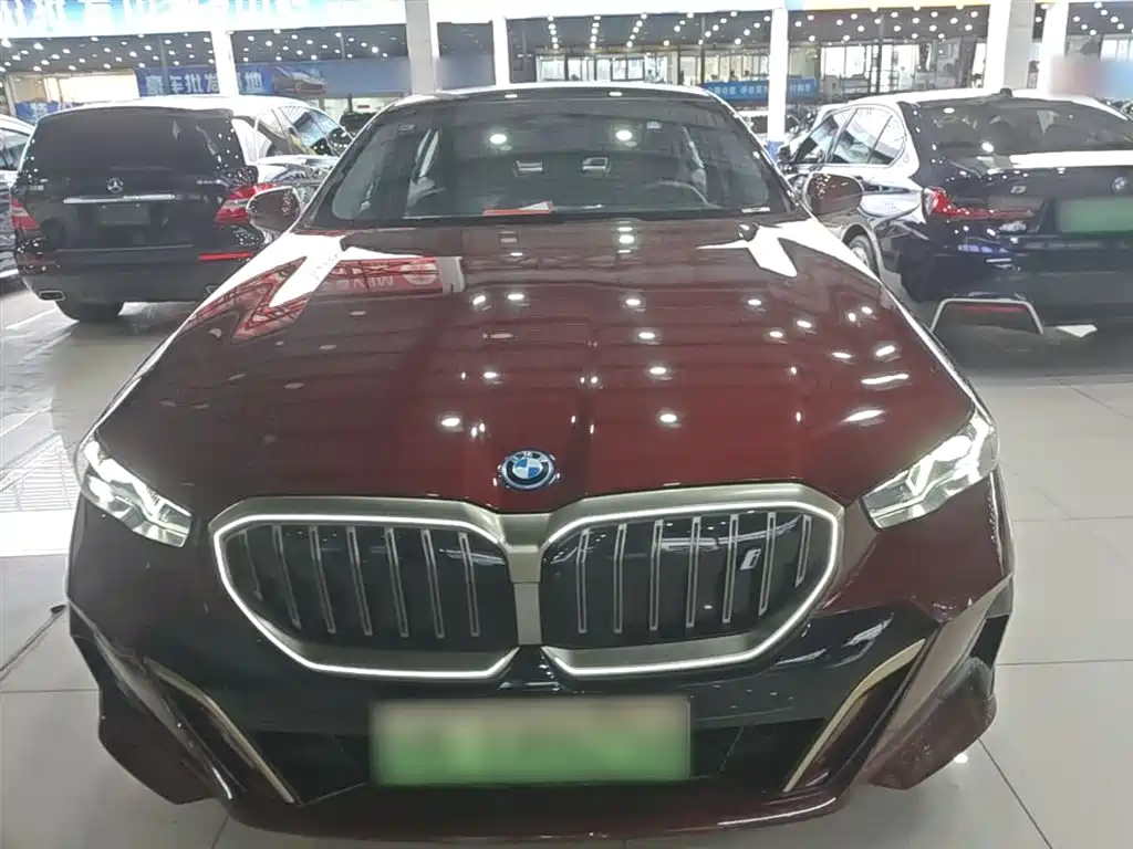 BMW i5 2024 eDrive 35L Premium Model M Sport Package фото 3