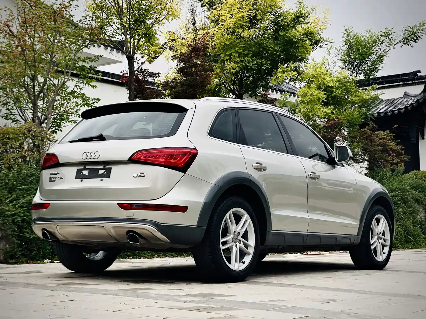 AUDI Q5