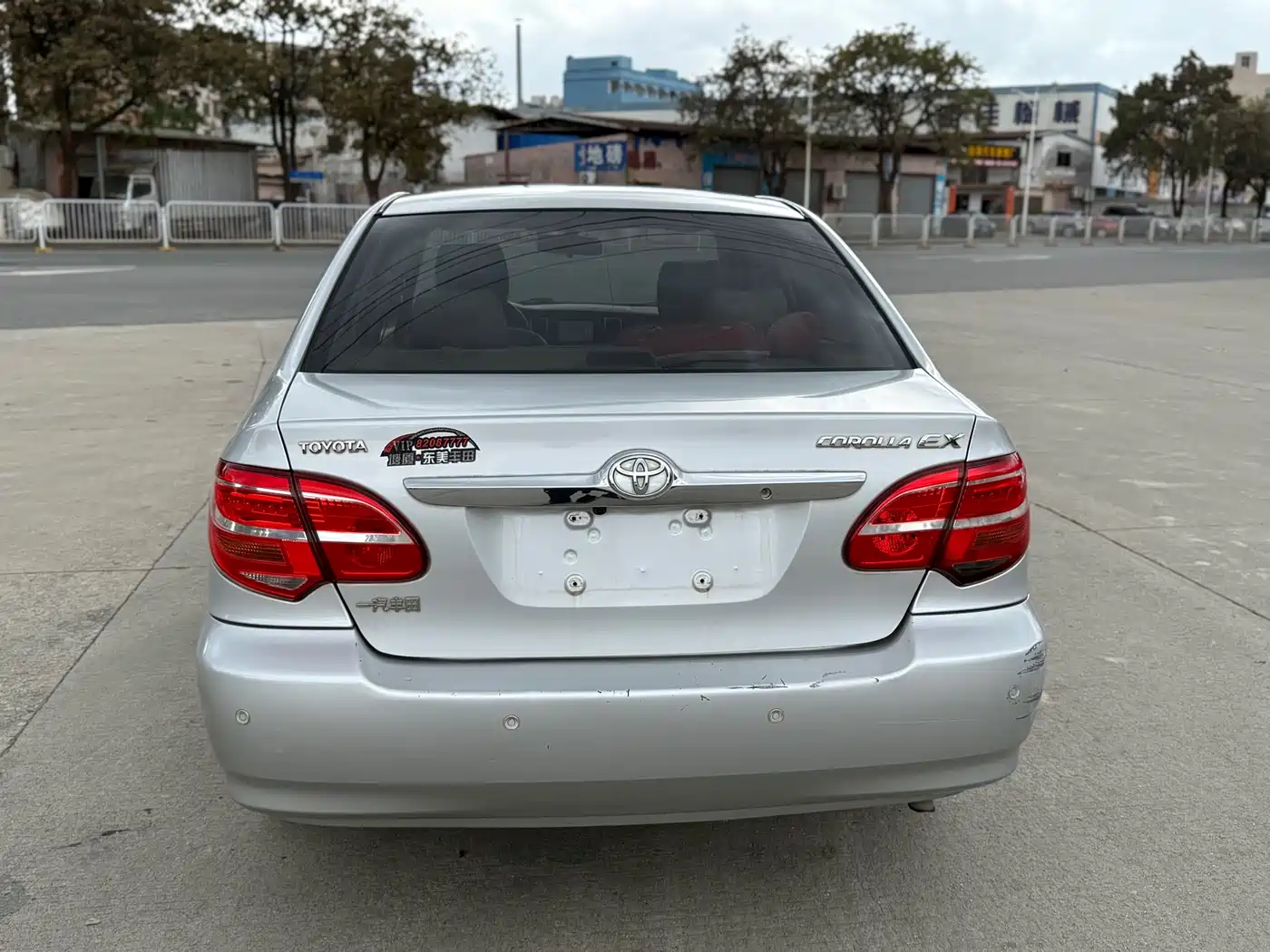 Toyota Corolla 2013 1.6L Automatic Luxury фото 8
