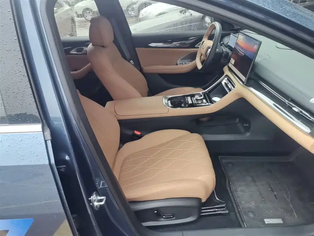 Geely Galaxy Galaxy A7 2025 EM-i фото 25