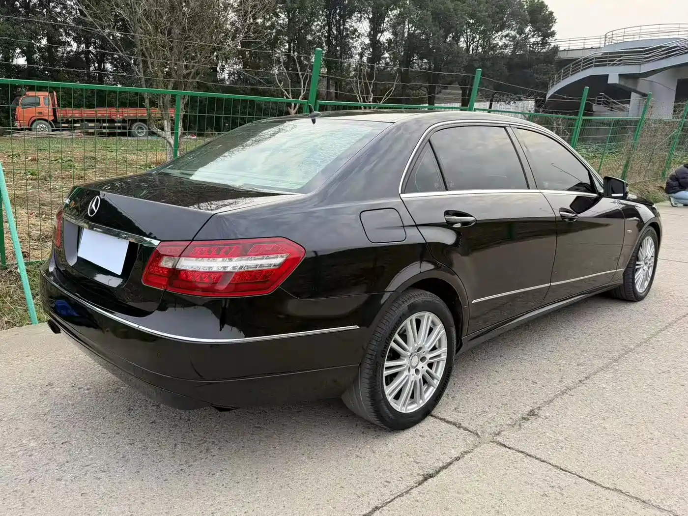 Mercedes-Benz E-Class 2011 E 200 L CGI Elegance фото 8