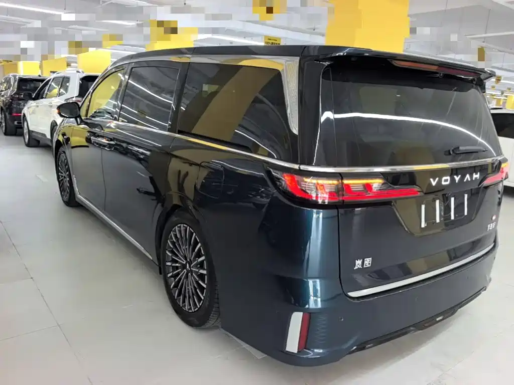 Voyah Dreamer 2026 2025 Model PHEV Basic Version