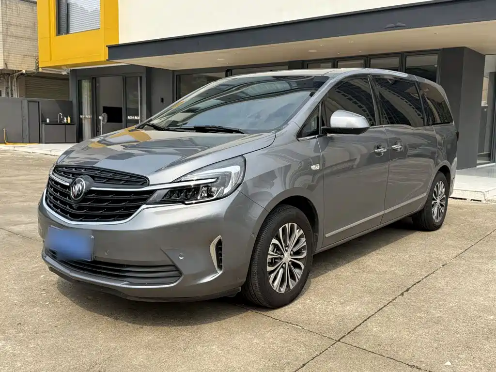Фото 25 - Buick GL8