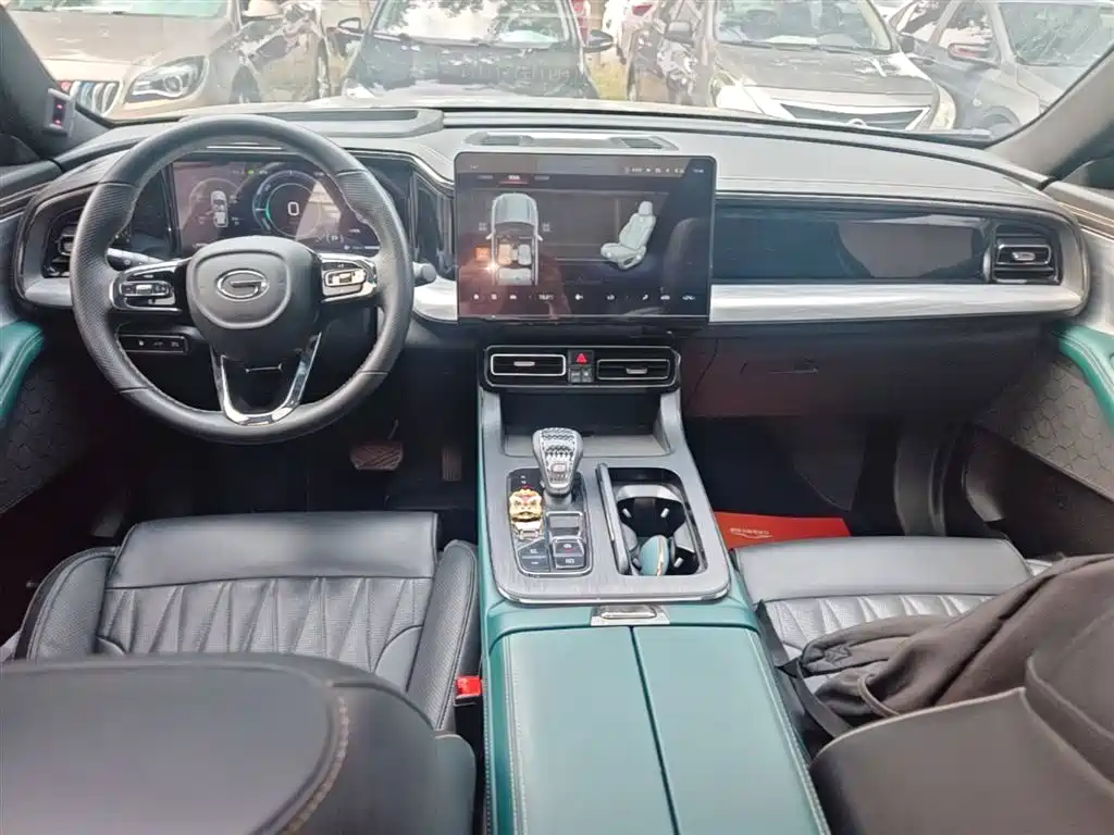 GAC Trumpchi Trumpchi GS8 2022 Hybrid Series 2.0TM 4WD Premium Edition (7-Seater) фото 10