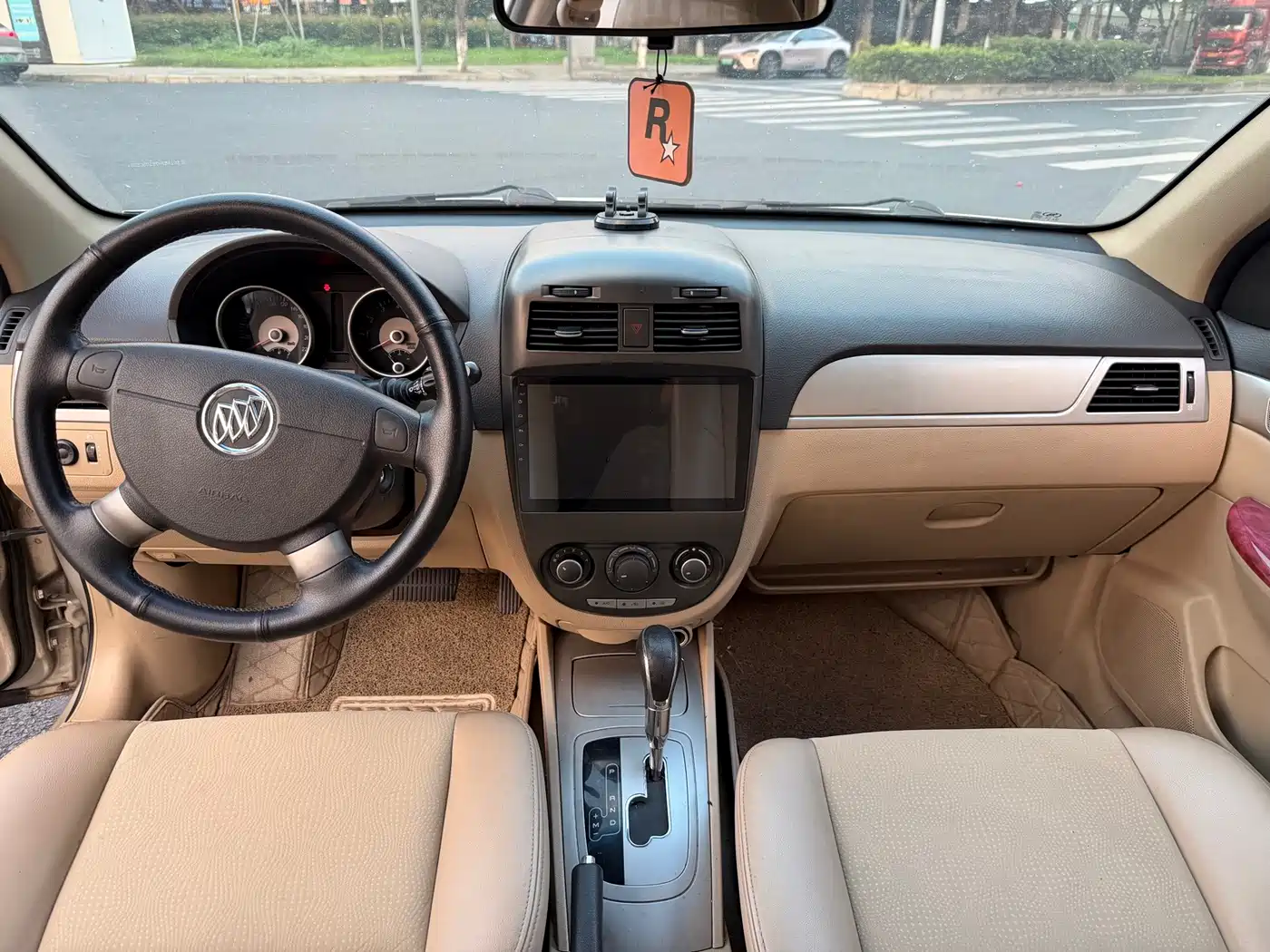Фото 13 - Buick Excelle
