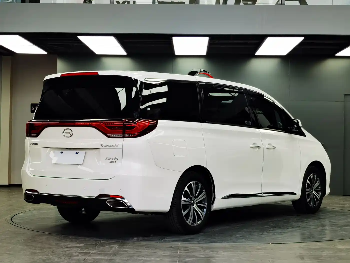 GAC Trumpchi Trumpchi M8 2019 320T Ultimate Edition фото 3