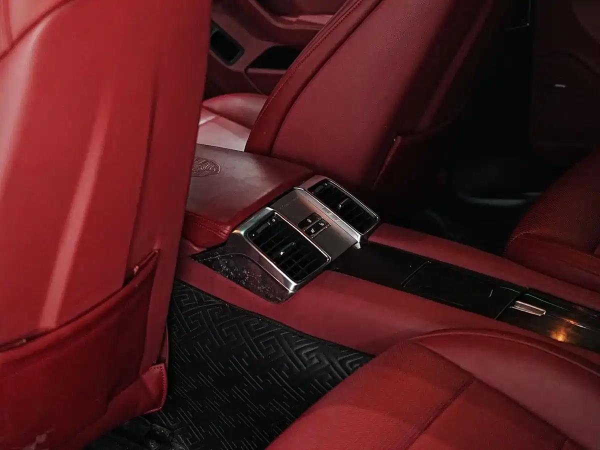Porsche Panamera 2010 Panamera 3.6L фото 8