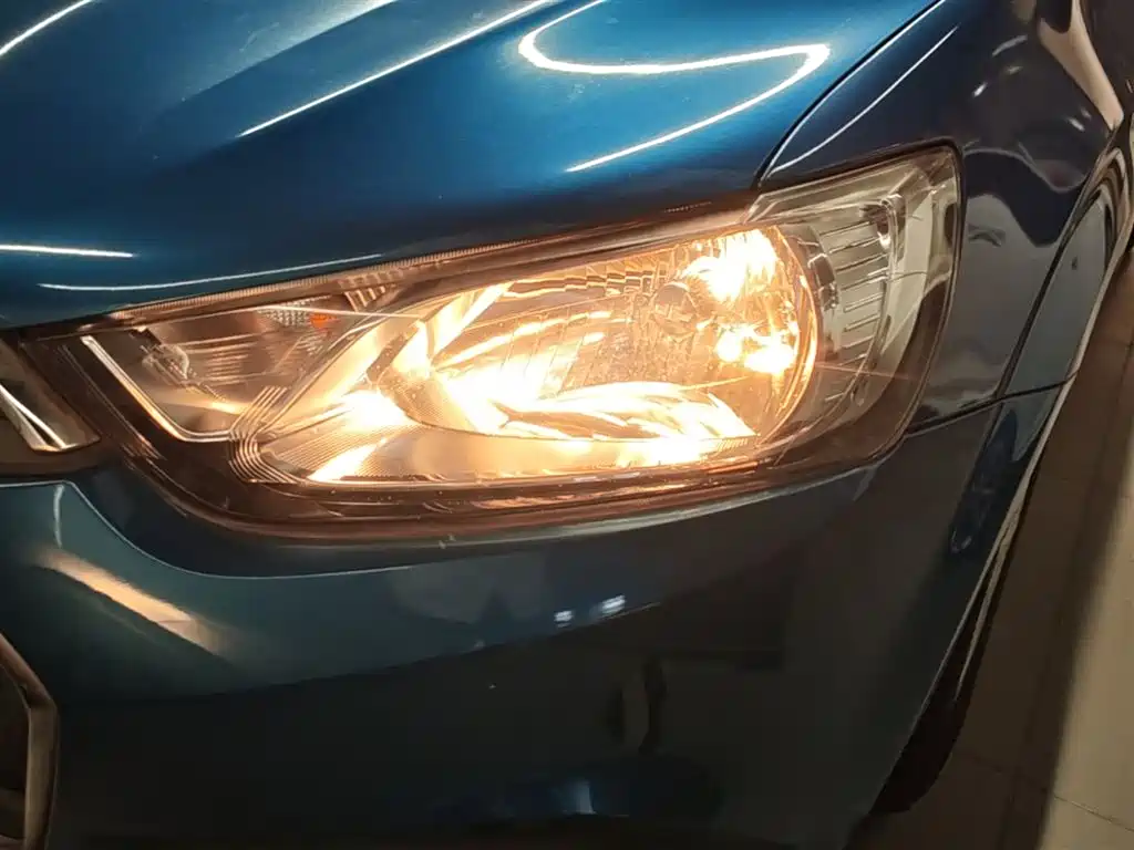 Chevrolet Aveo 2014 Sedan 1.4SL MT Comfort Edition фото 24