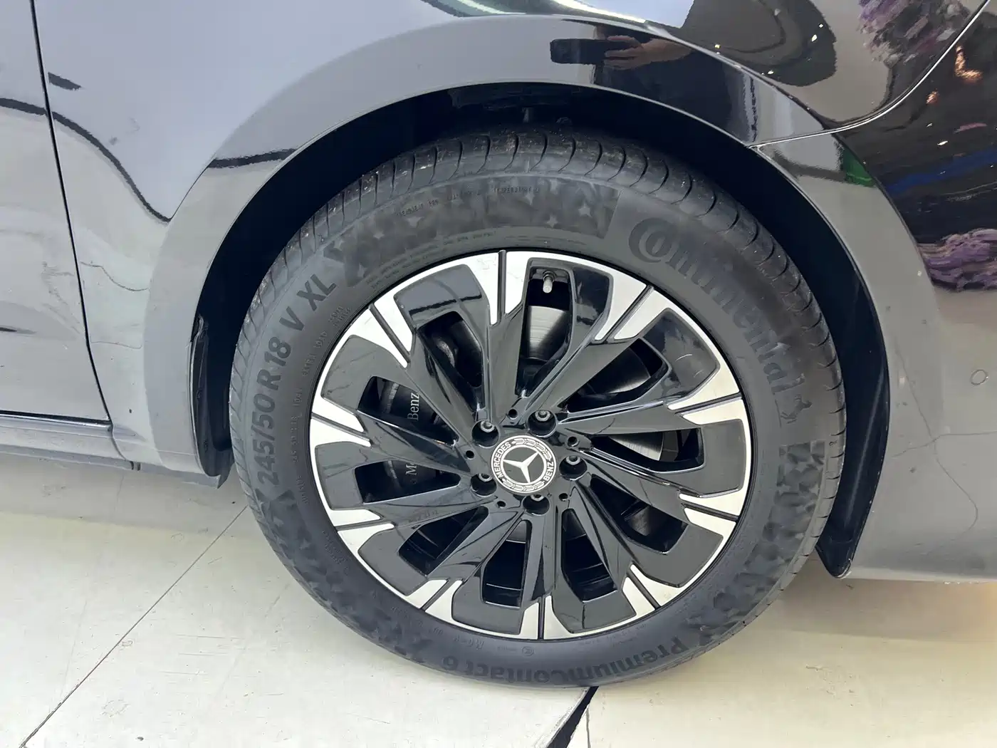 Mercedes-Benz V-Class 2024 V 300 L Long Wheelbase Premium фото 14