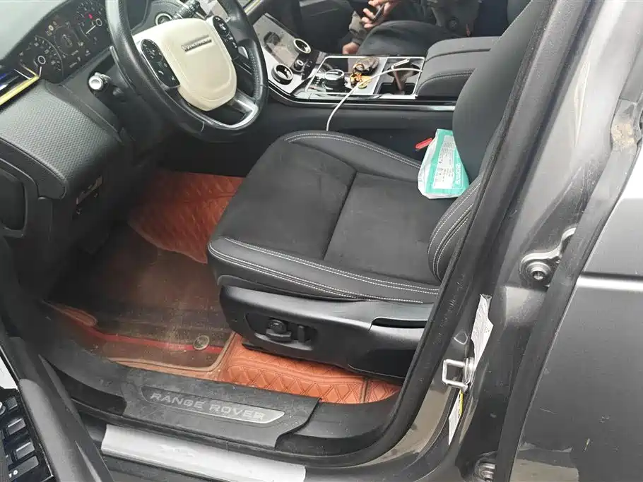 Land Rover Range Rover Velar 2020 P250 фото 9