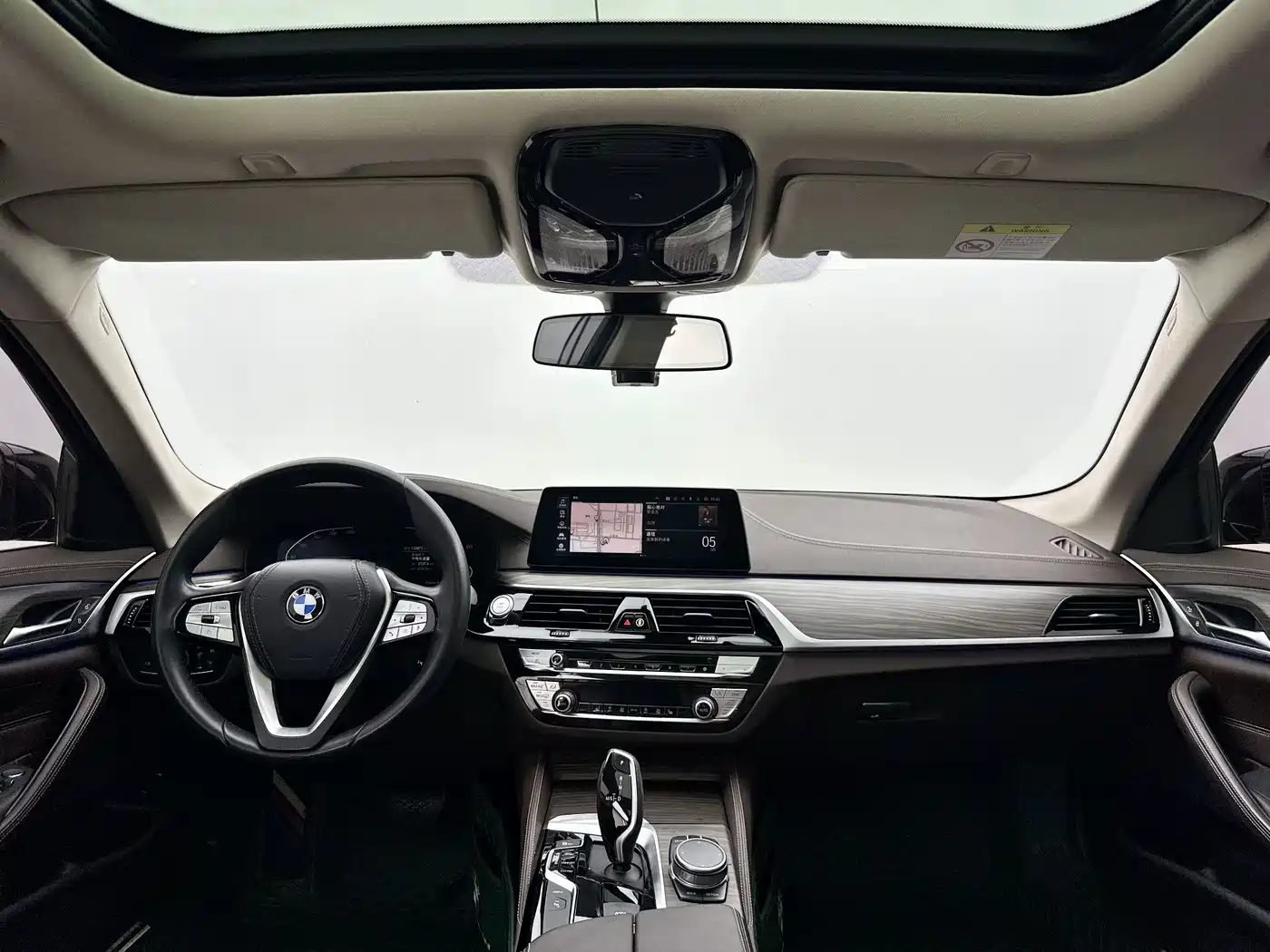 BMW 5 Series New Energy 2020 530Le Range Upgrade Luxury Package фото 12