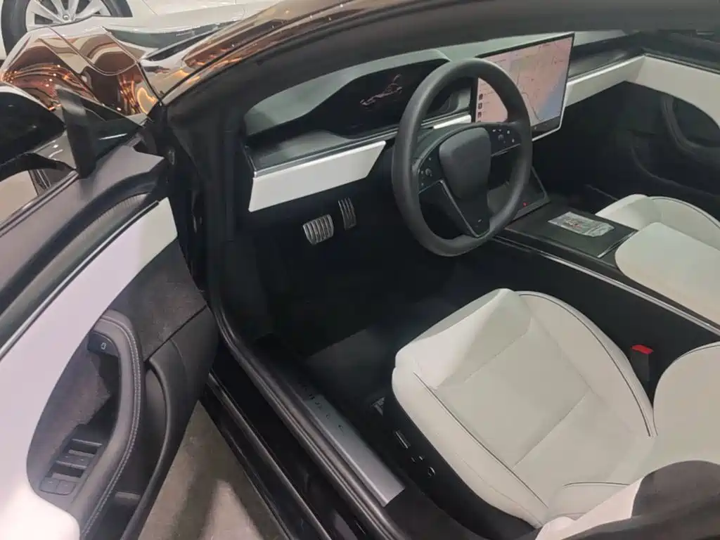 Tesla Model S 2023 2023 Tri-motor AWD Plaid