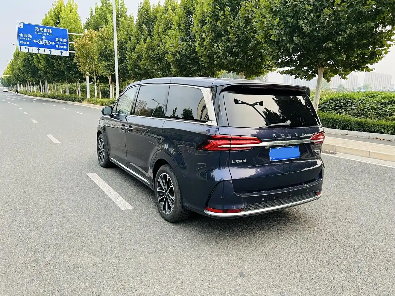 Roewe iMAX8 2022 2022 400TGI Honor Edition