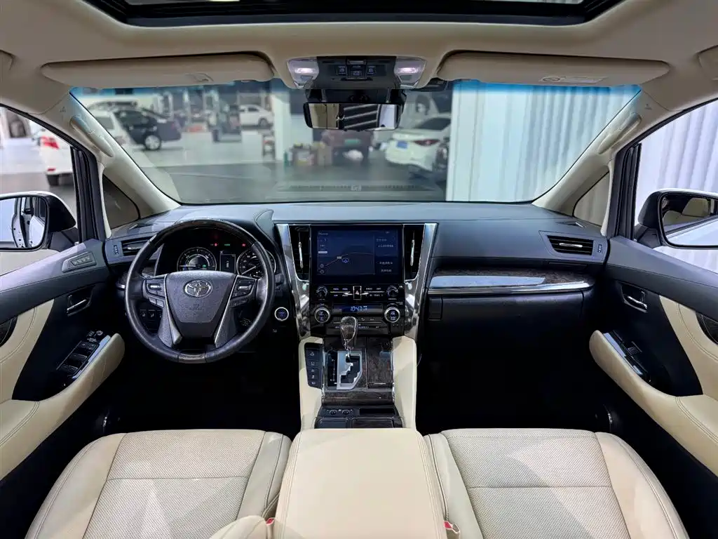 Toyota Alphard 2021 Hybrid 2.5L Premium фото 6