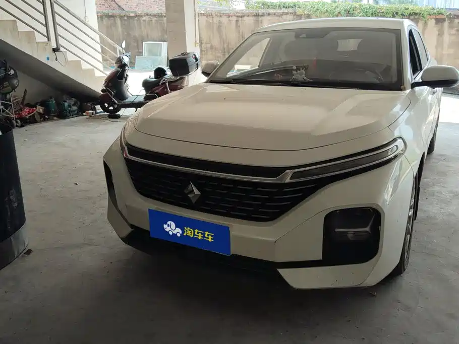 Baojun RC-5 2020 2020 1.5T CVT Intelligent Prestige Edition