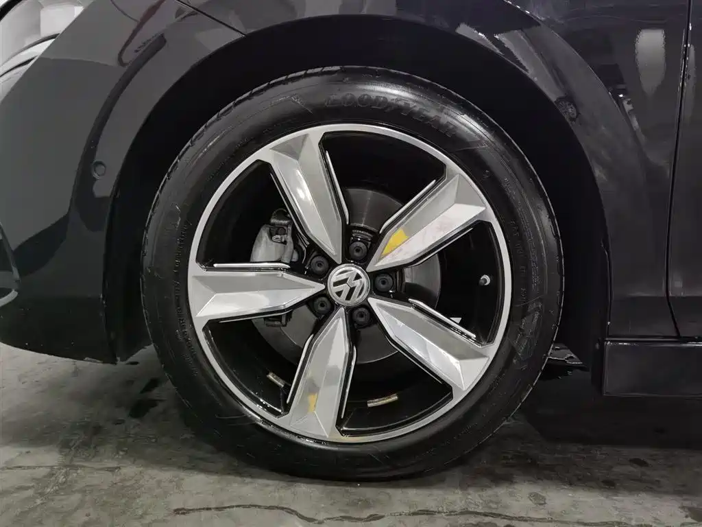 Volkswagen Magotan 2024 380TSI DSG Luxury Edition (Daimai Package) фото 17