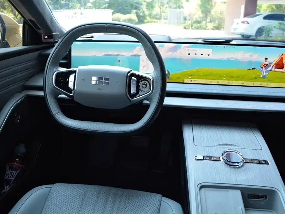 Geely Galaxy Galaxy E8 2024 2024 665km RWD Starship Voyager Edition