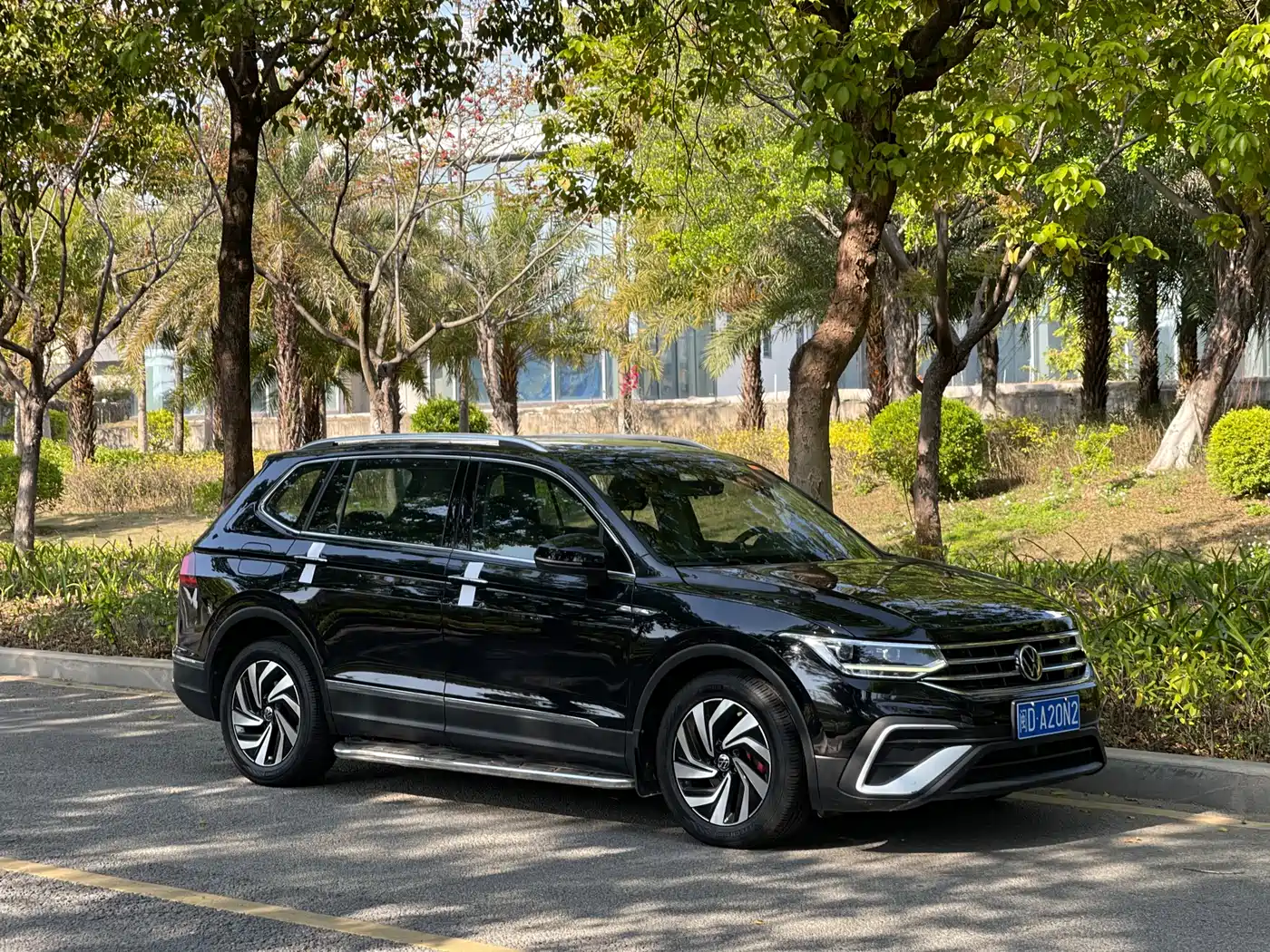 Volkswagen Tiguan L 2021 330TSI Automatic 2WD Comfort фото 3