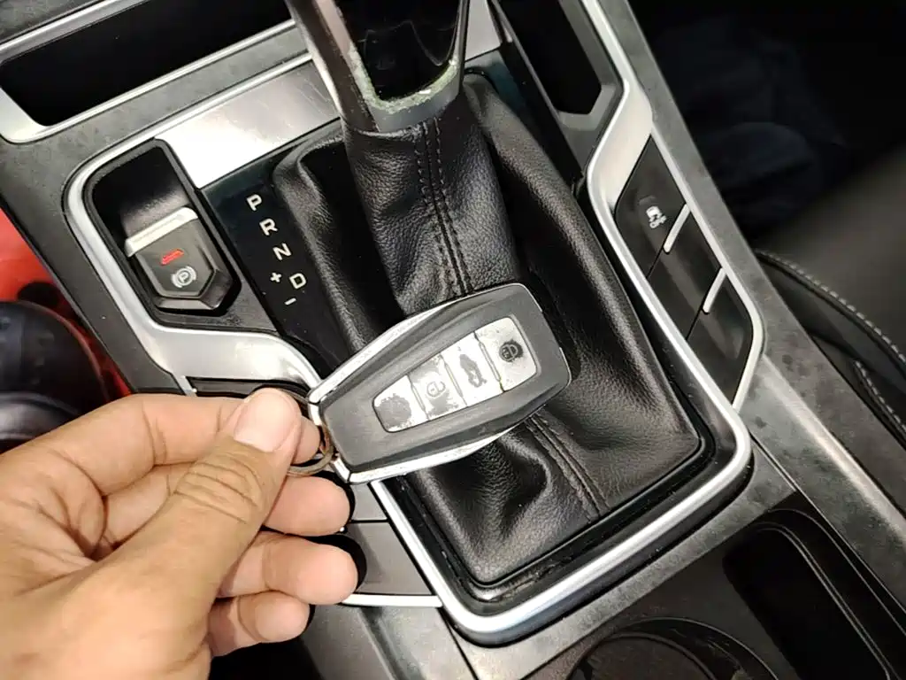 Фото 9 - Geely Emgrand