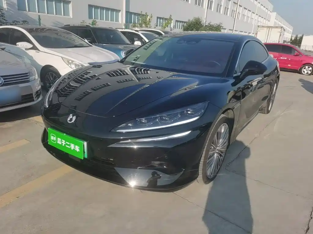 Denza Z9 2025 2024 Model 1100km AWD Ultra Edition