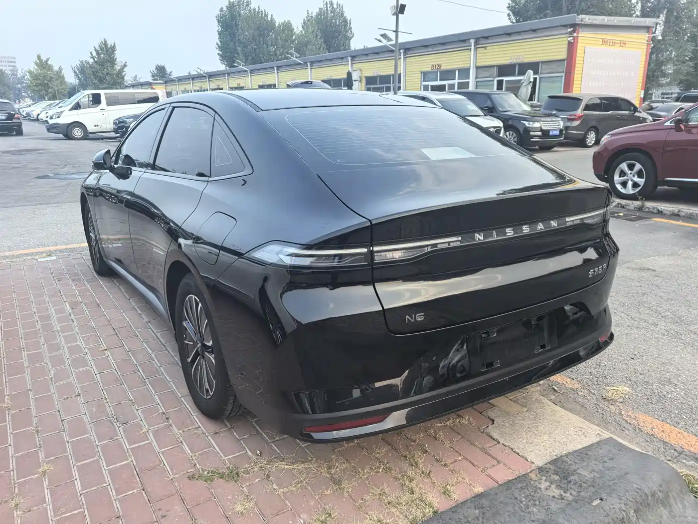Nissan N6 2026 2025 Mid Configuration