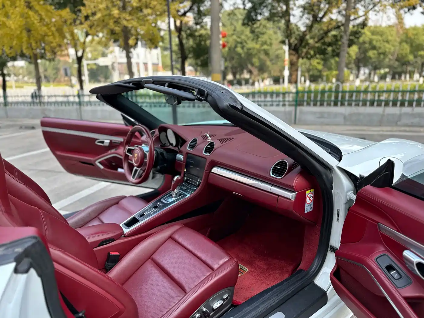 Porsche 718 2018 Boxster 2.0T фото 6