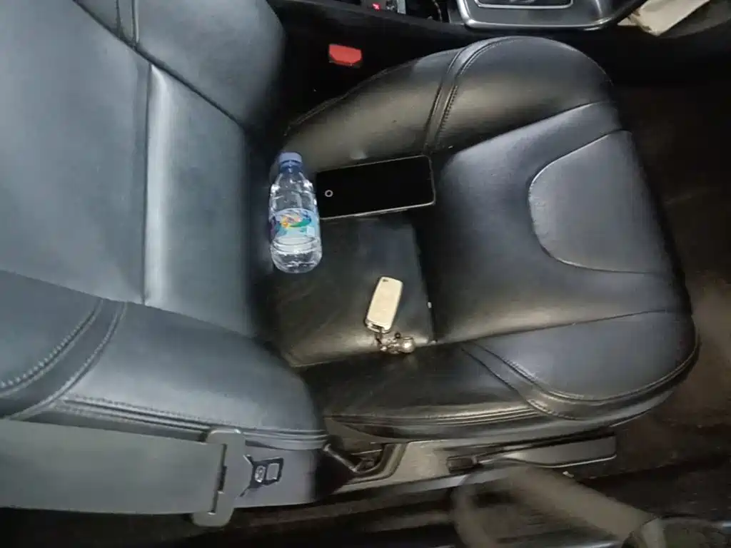 Фото 25 - Volvo V40