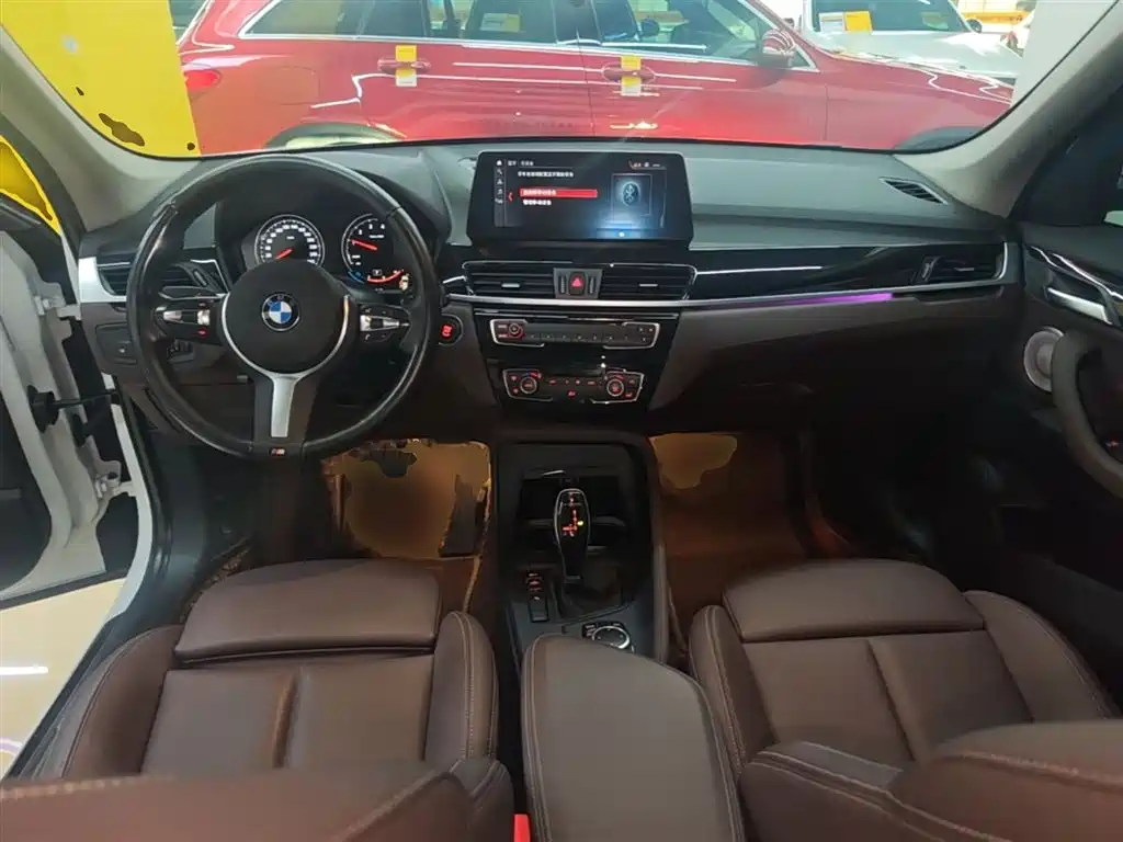 BMW X1 2022 sDrive25Li Leading фото 10