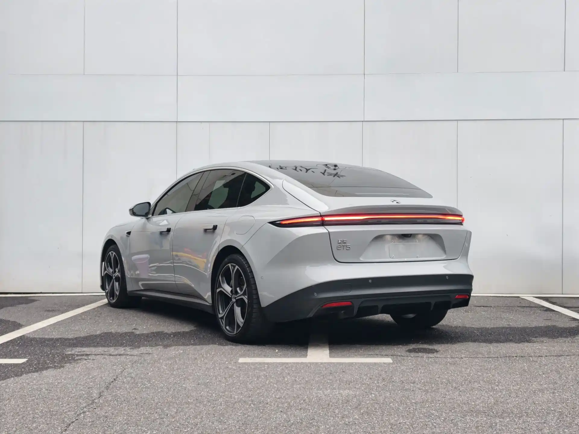 Фото 6 - NIO ET5