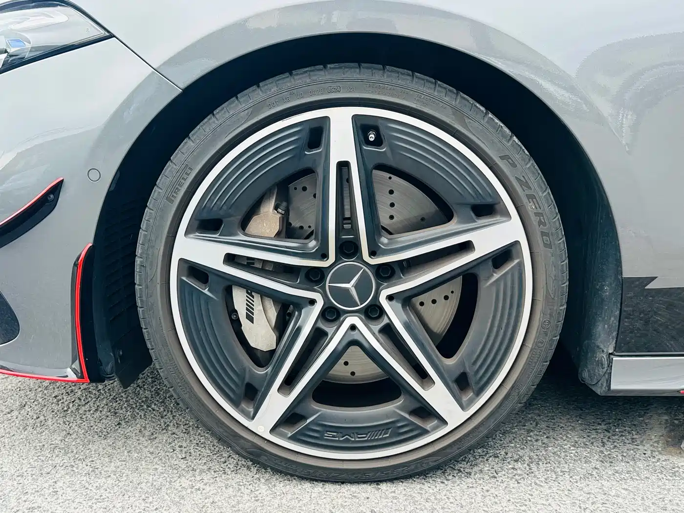 Mercedes-Benz A-Class AMG 2025 AMG A 35 L 4MATIC фото 13